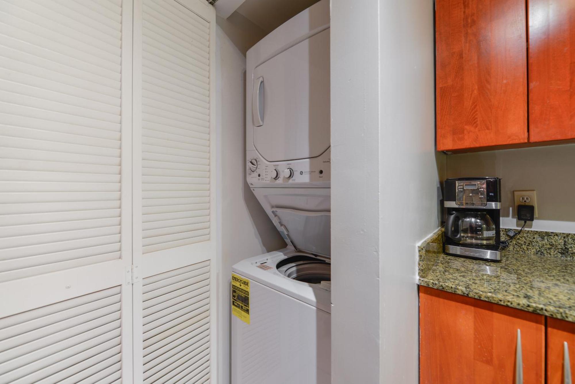 Amazing 3 Bedroom At Brickell With Pool Appartamento